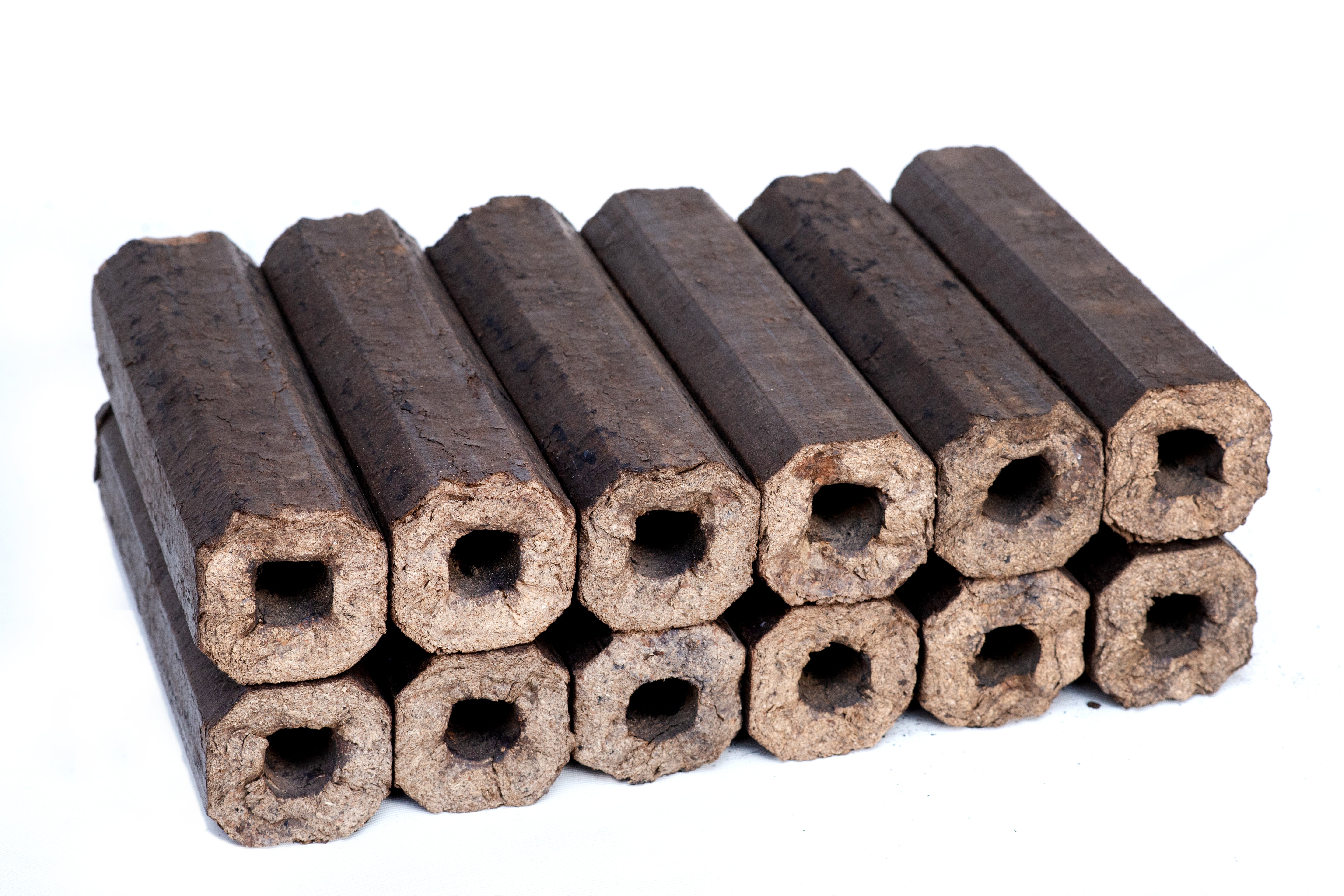 Holzbriketts PiniKay aus Eiche, 8 eck. Form