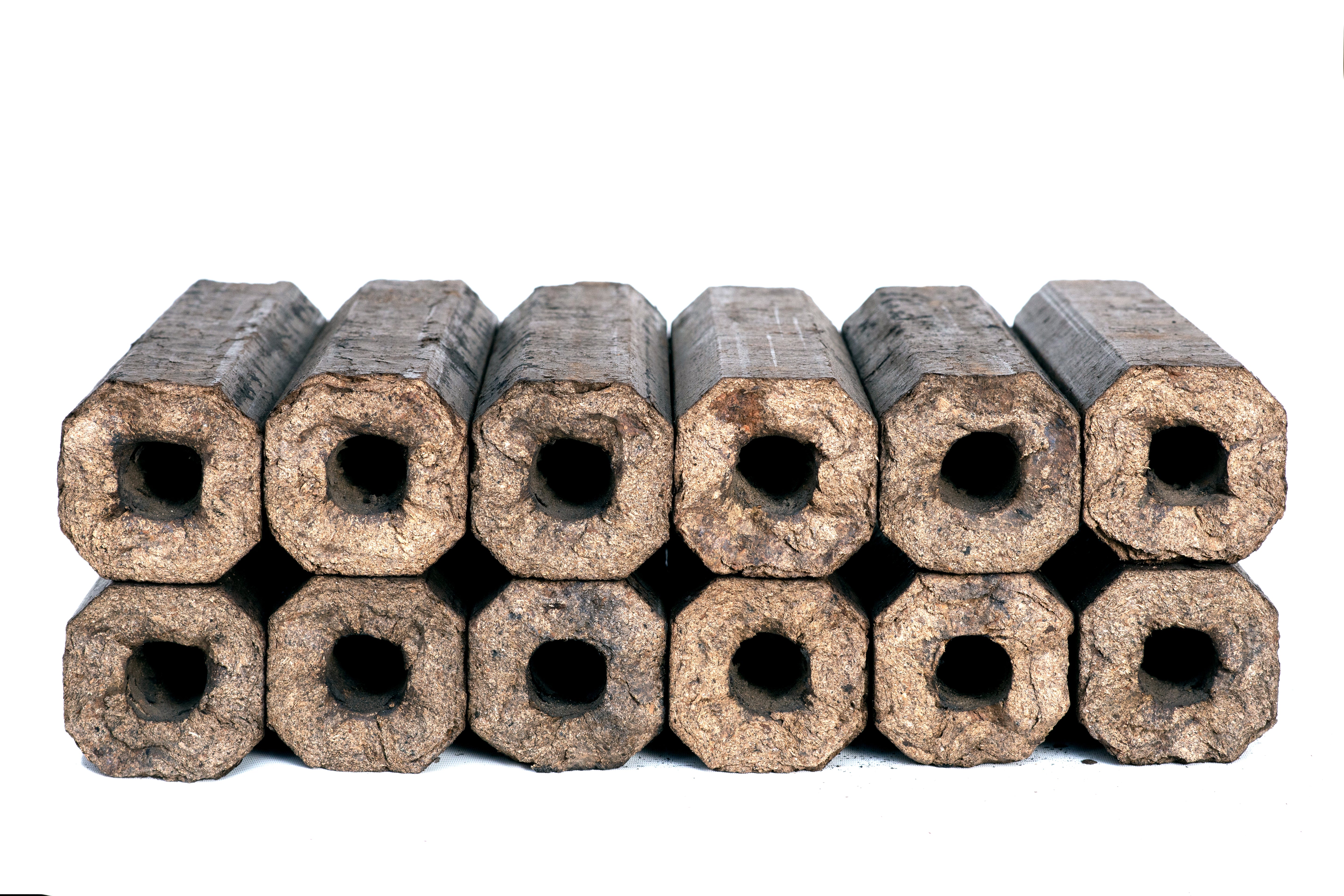 Holzbriketts PiniKay aus Eiche, 8 eck. Form