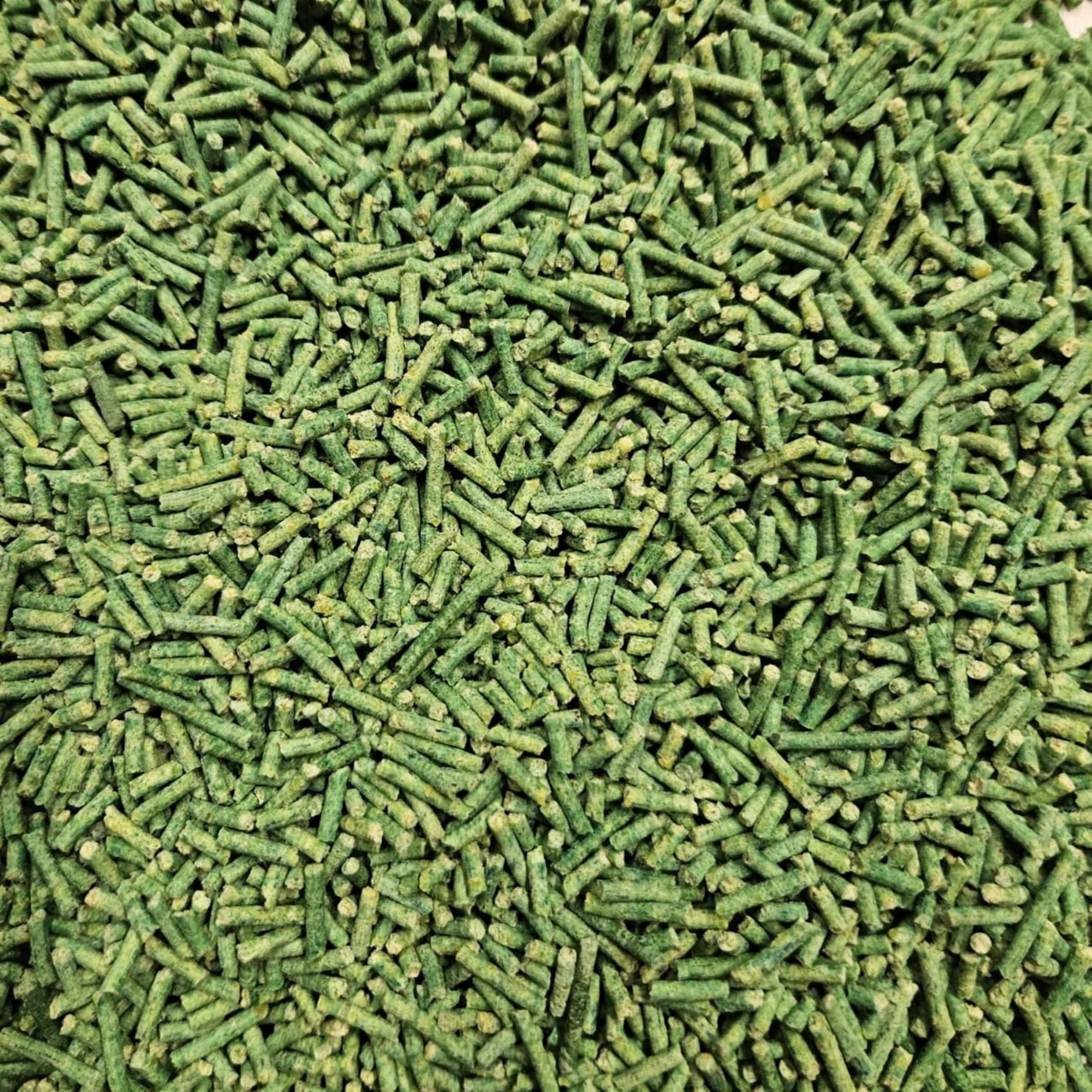 Denny BioAnimals® SET Katzenstreu 18 kg  (9 kg Tofu  + 9 kg Mais)  (1 Tutte 3 kg Mais kostenlos)  – natürlich & biologisch abbaubar – saugstark, klumpend, staubfrei & geruchsneutral – nachhaltige Katzenstreu aus Pflanzenfasern.